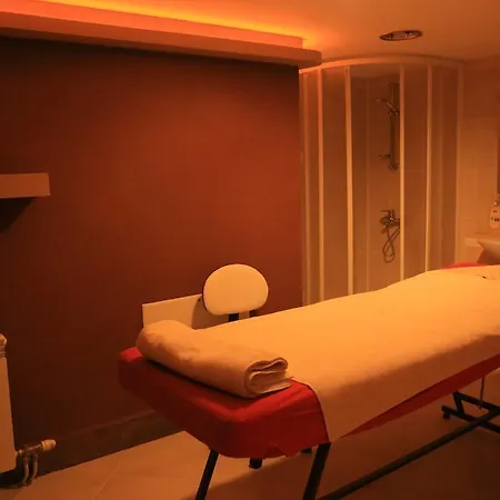 Hotel Seasons Club 4*