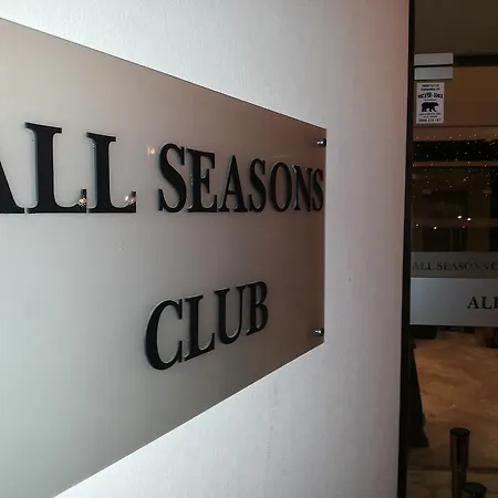 Seasons Club